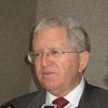 Dr. Modesto Seara Vázquez
